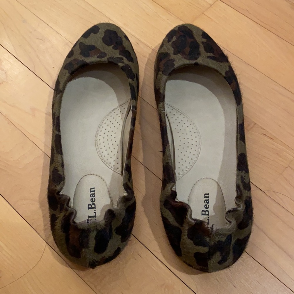 Women’s LL BEAN leopard flats size 7 1/2 M EUC - Picture 2 of 7